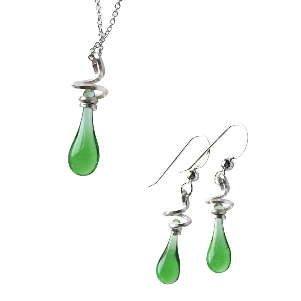 Tendrils Short Pendant Necklace + Earrings Set | Kelly Green