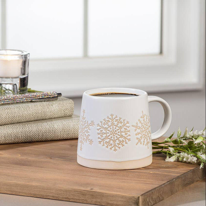 Wide Base Mug with Snowflake Row