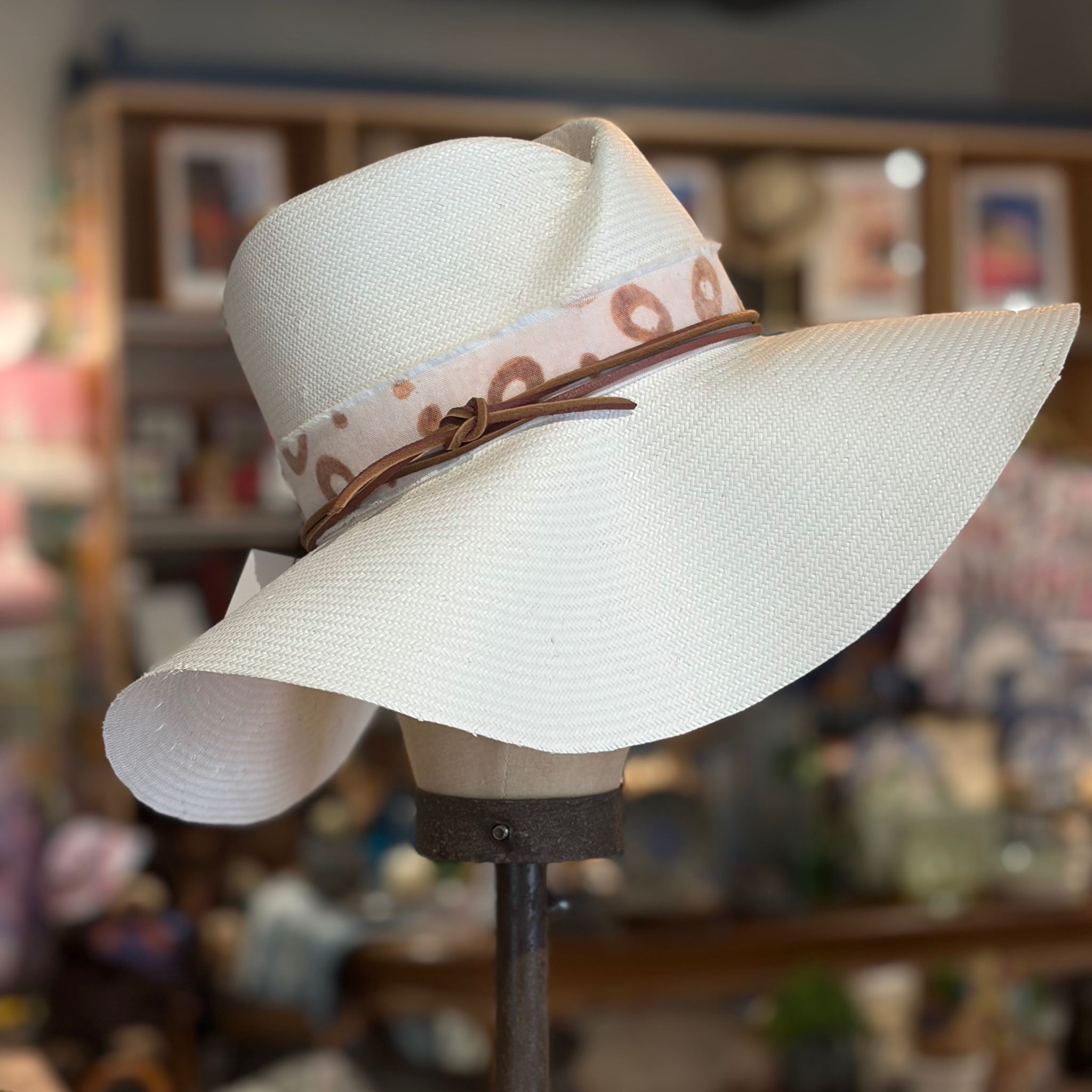 The Savannah Straw Hat