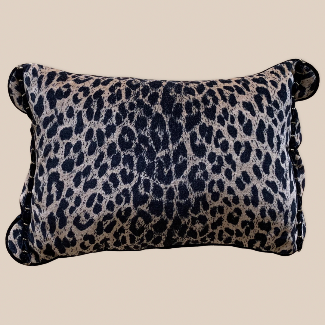 "Leopardo" Throw Pillow
