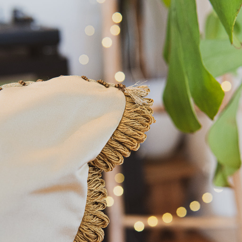 "Arazzo" Throw Pillow