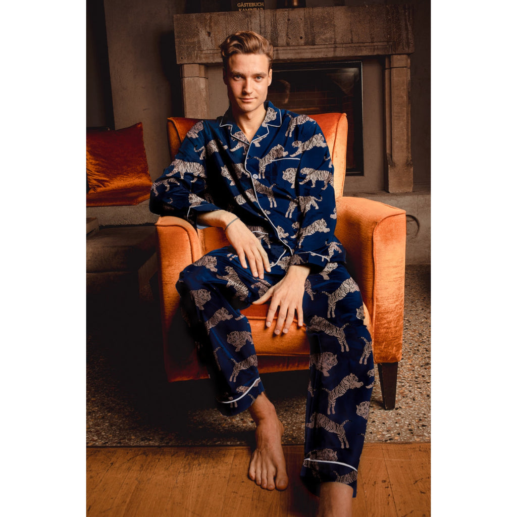 EF6FBA8E-53F2-48F5-A285-8BA9C6EBA513